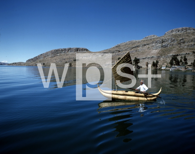 ｜チチカカ湖とインディオの葦船