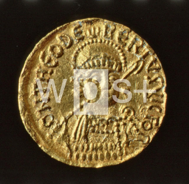 ｜テウデベルト1世の肖像が刻印された金貨
