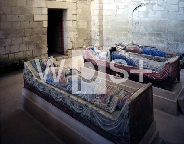 ｜リチャード1世と母ダキテーヌ・アリエノールの墓