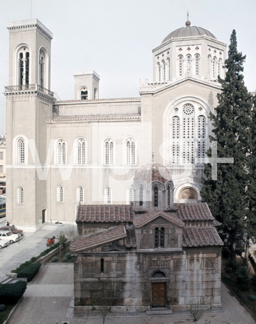 ｜ミトロポリス大聖堂と聖エレフセリオス聖堂