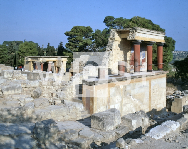 ｜クノソッス宮殿の柱廊