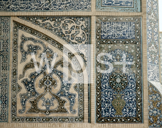 ｜ジャーメ・モスク（金曜モスク）の南イワーンの壁モザイク