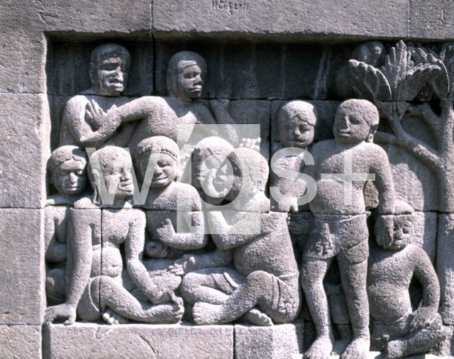 ｜ボロブドゥール遺跡、南東側の浮彫り（部分）