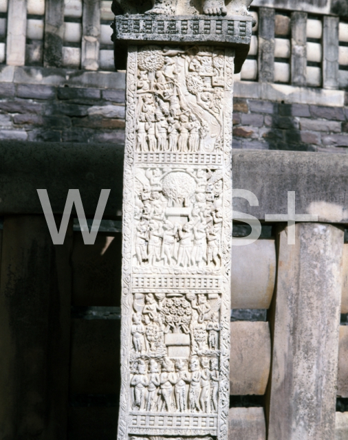 ｜サンチの仏教遺跡、西門の南柱正面の浮彫り