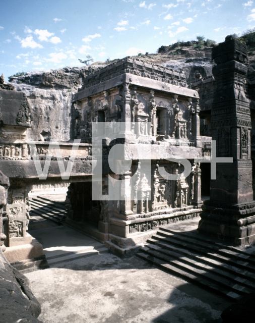 ｜エローラ石窟群、第16窟カイラーサナータ寺院