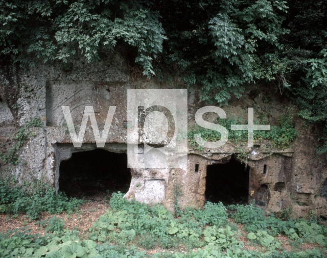 ｜エトルリア時代の墓の入口