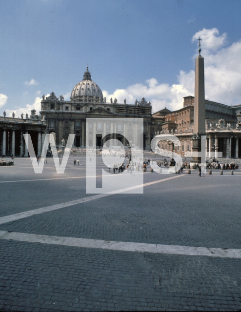 MICHELANGELO Buonarroti & BERNINI Gian Lorenzo｜サン・ピエトロ大聖堂と広場