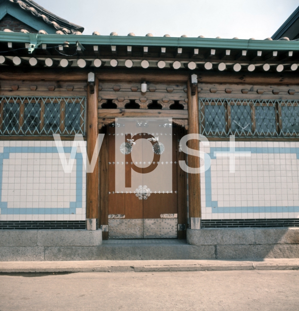 ｜韓国の伝統家屋の門