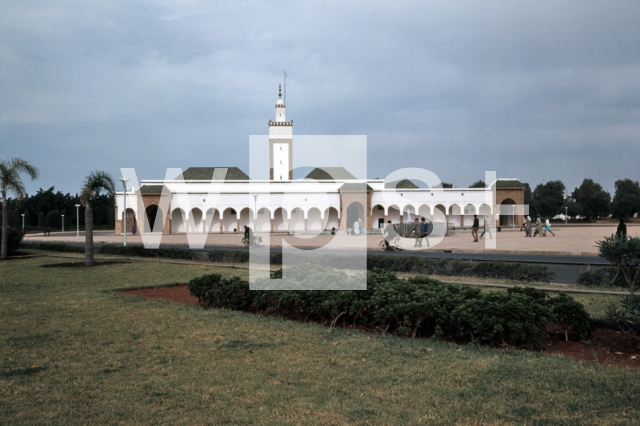 ｜王宮の敷地内に建つモスク