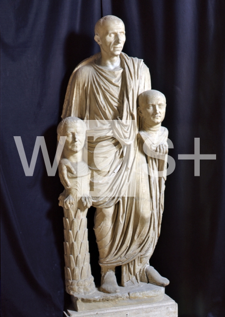｜先祖二人の胸像を運ぶローマの貴族（バルベリーニ像）