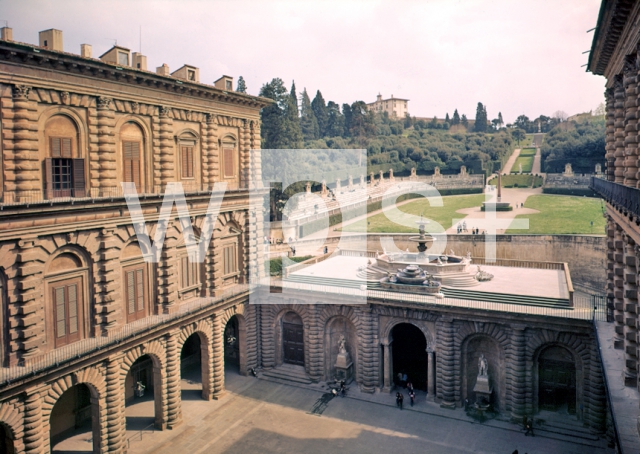 DEL TADDA Francesco Ferrucci｜ピッティ宮殿とボーボリ庭園「アーティチョークの噴水」