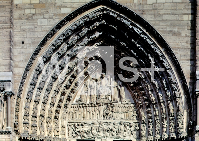 ｜パリのノートルダム大聖堂の中央扉のティンパヌム「最後の審判」
