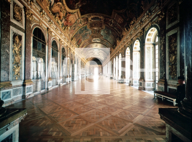 HARDOUIN-MANSART Jules / LE BRUN Charles｜ヴェルサイユ宮殿「鏡の間」