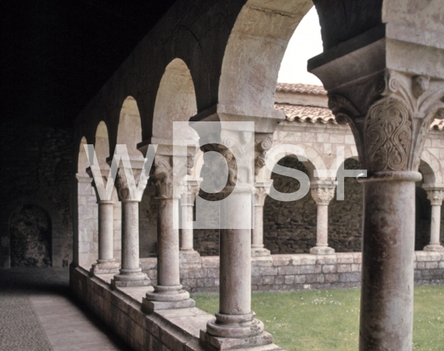 ｜サン・ミシェル修道院の回廊の柱頭