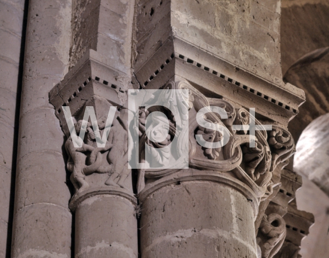 ｜サン・ピエール聖堂の身廊の柱頭