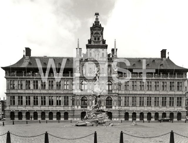 FLORIS DE VRIENDT Cornelis｜アントウェルペン市庁舎