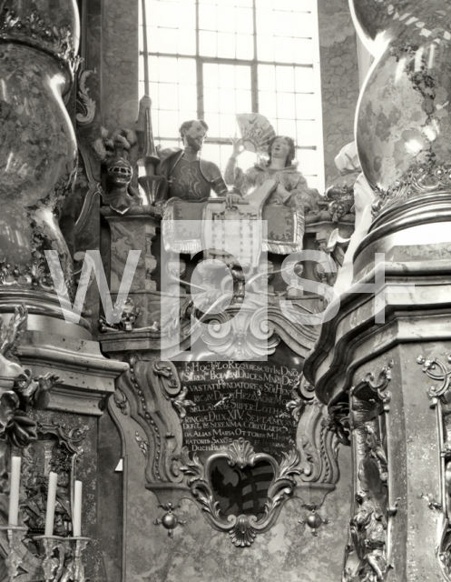 ASAM Egid Quirin｜オスターホーフェン修道院教会な内部装飾「ヘズィロ公爵とその妻リュイトガルト」