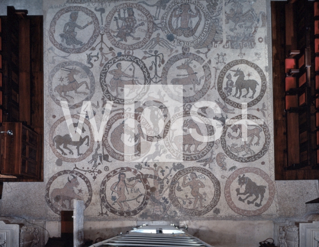 PANTALEONE Monaco｜オトラント大聖堂の聖堂内陣の床モザイク「宇宙の創造」