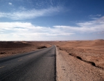 ｜サハラ砂漠を横断する高速道路