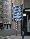 ｜ブリュッセルのフラマン語とワロン語の道路標識