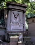 ｜ペール・ラシェーズの墓地にあるミシュレの墓