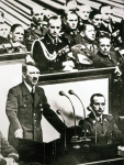 ｜国会でポーランドへの侵攻を告げるヒトラー、1939年9月1日