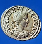 ｜エラガバルスの肖像を刻印した銀貨