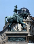 FOYATEIR Denis｜マルトロワ広場に立つジャンヌ・ダルク像