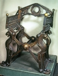 ｜メロビング朝のフランク王が使用したとされている青銅製の椅子