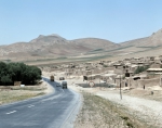 ｜ケルマーンシャーとハマダーンを結ぶ国道と村の様子
