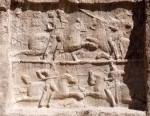 ｜ナクシュ・イ・ルスタム王墓群「騎馬戦図」