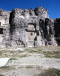 ｜ナクシュ・イ・ルスタム王墓群「ダレイオス1世の墓」