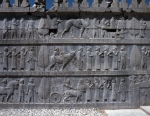 ｜ペルセポリス、アパダナ（謁見の間）基壇東側壁