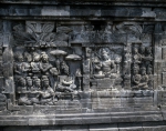 ｜ボロブドゥール遺跡、第2回廊主壁の浮彫り（部分）