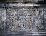 ｜ボロブドゥール遺跡、第3回廊主壁南側の浮彫り