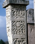 ｜サンチの仏教遺跡、西門の北柱南面の浮彫り