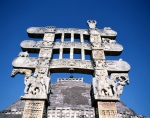 ｜サンチの仏教遺跡、第1塔（大塔）東門