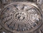 ｜ヴィマラ・ヴァサーヒ寺院、ドーム天井の彫刻