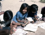 ｜アブー山の林間学校で勉強する子供達