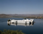 ｜ピチョラ湖に浮かぶレイク・パレス・ホテル