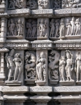 ｜カジュラーホー遺跡、パールシュヴァナータ寺院の南側外壁彫刻