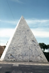 ｜ガイウス・ケスティウスのピラミッド