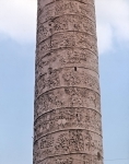 ｜トラヤヌス帝の記念柱（部分）