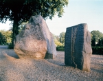 ｜イェリング墳墓群「ハーラル・ブロタンの石碑」