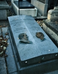 ｜ゴンクール兄弟の墓碑