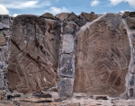 ｜モンテ＝アルバン遺跡、「ダンサンテ（踊る人）」の石彫