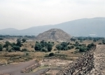 ｜テオティワカン遺跡、月のピラミッド