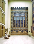 ｜玉座室を飾る彩釉大煉瓦の装飾（復元）