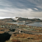 ｜町と背後にキルナ鉱山