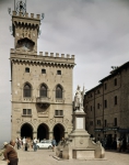 AZZURRI Francesco｜サンマリノ政庁舎